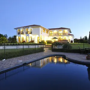 The Pillars Retreat Bed & Breakfast Taupo